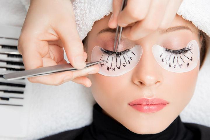 Unlock Your Potential with Premier Lash Extension Training in Doral.
